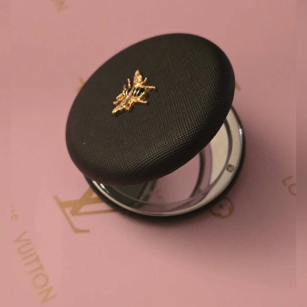 Beautiful Bee Compact Mirror NEW
